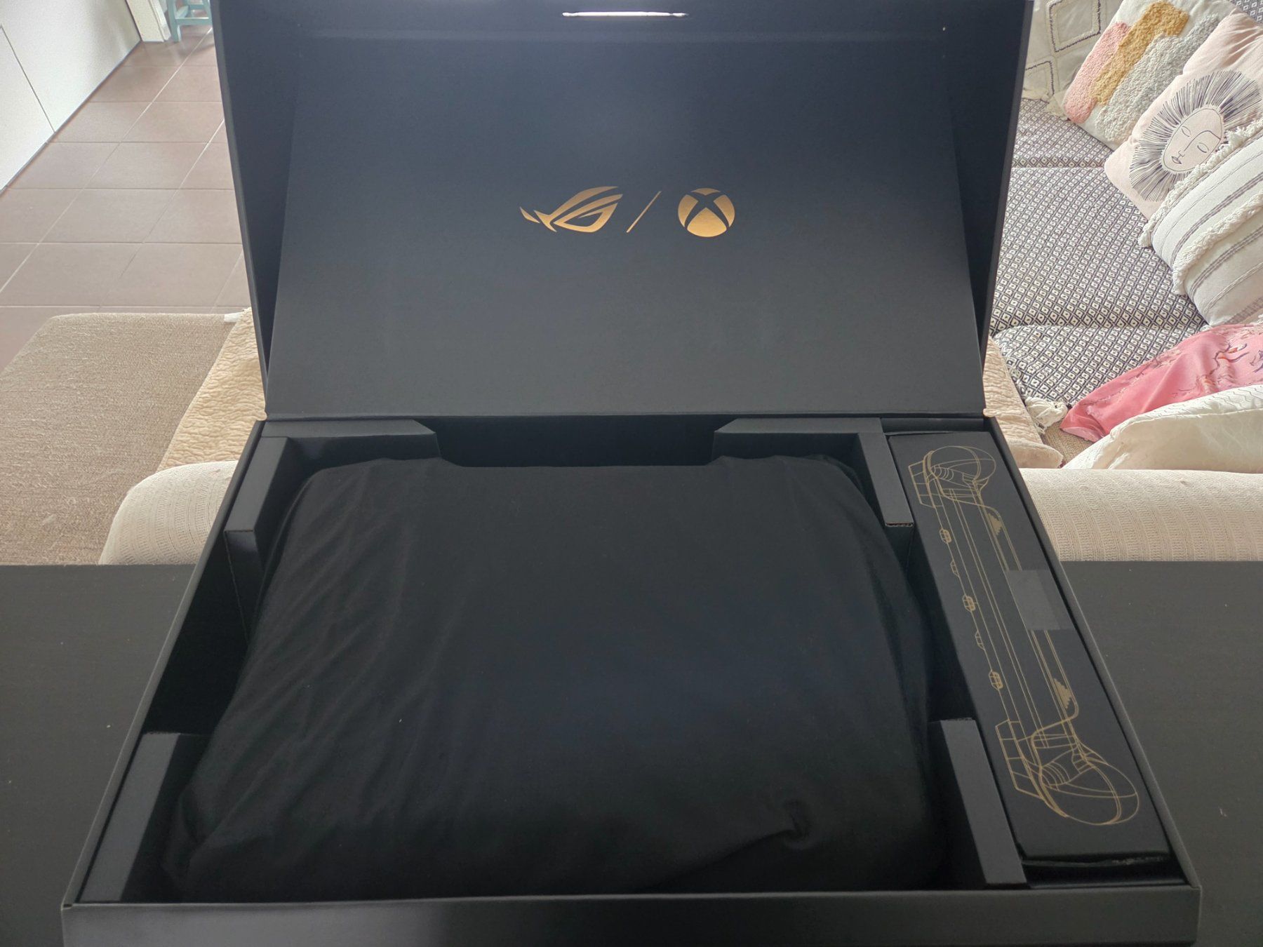 Asus Console: Asus ROG Ally X20 Bundle quasiment neuve – Nuovo (secondo la descrizione) da Petit-Lancy venduto da moh_6dsd 1