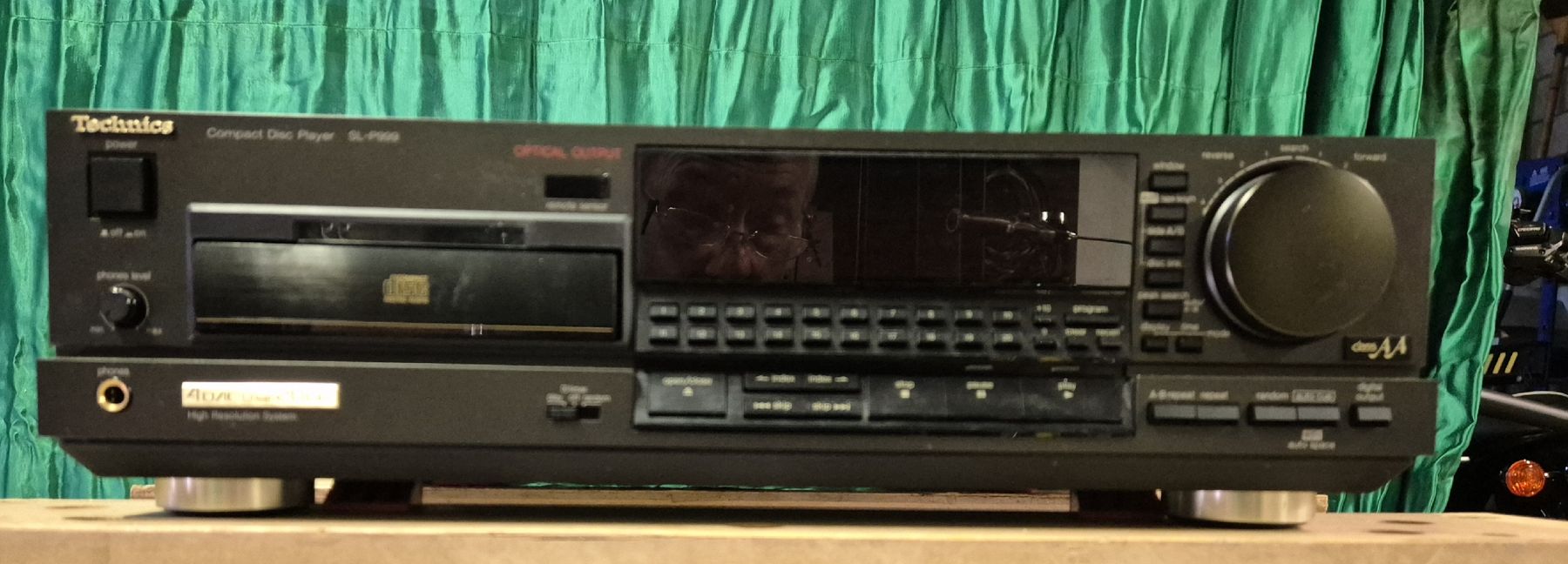 Technics Multimediaplayer & Streamer: Technics CD Player SL-P999 – Defekt aus Freienstein von Yetich
