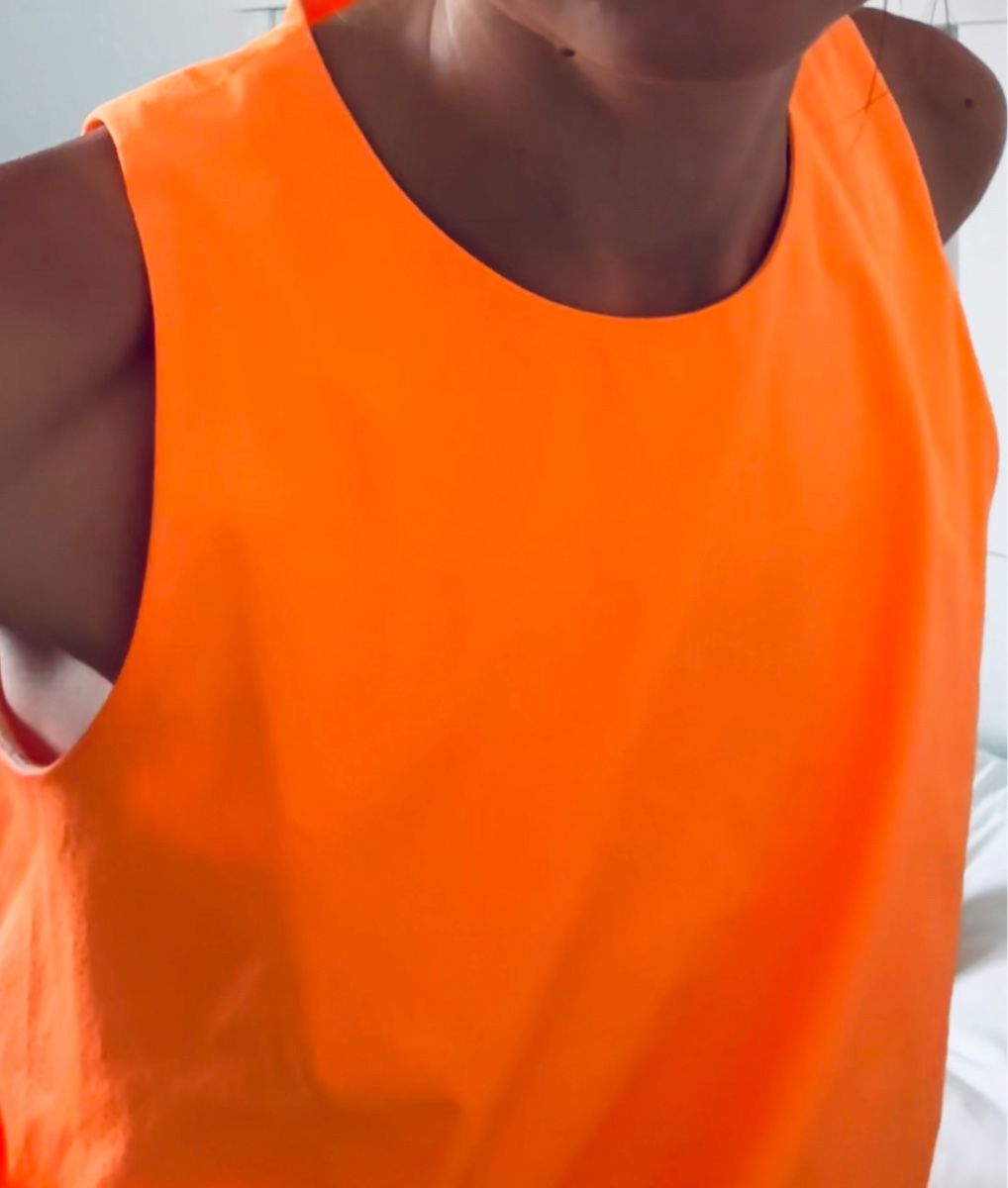 Cos Robes: Cos Neon Kleid Orange – D'occasion à Liestal par ell_6xc7 6