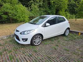 Mazda 2 1.6 D defekt, nicht fahrbereit, ab Platz