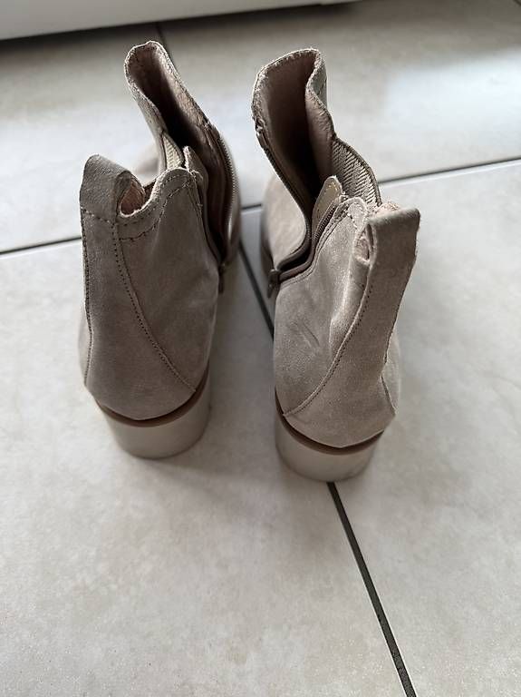 Scarpe da donna: Gabor Leder Halbstiefel (Wildleder) – Usato da Arth venduto da Hannymoon68 2