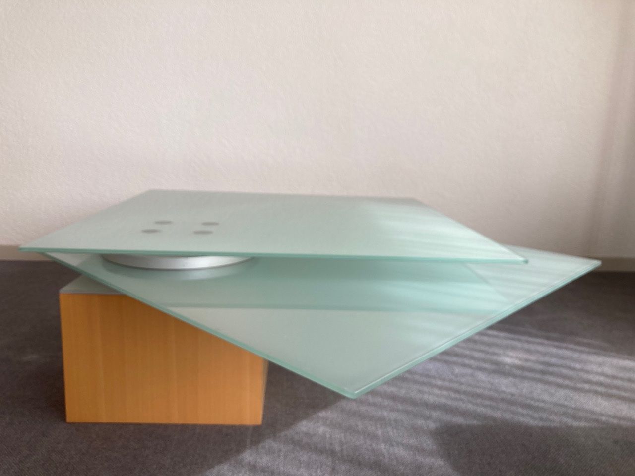 Ligne Roset Tavoli: Design Salon Tischli Ligne Roset – Usato da Cortaillod venduto da hel_fj6b 3