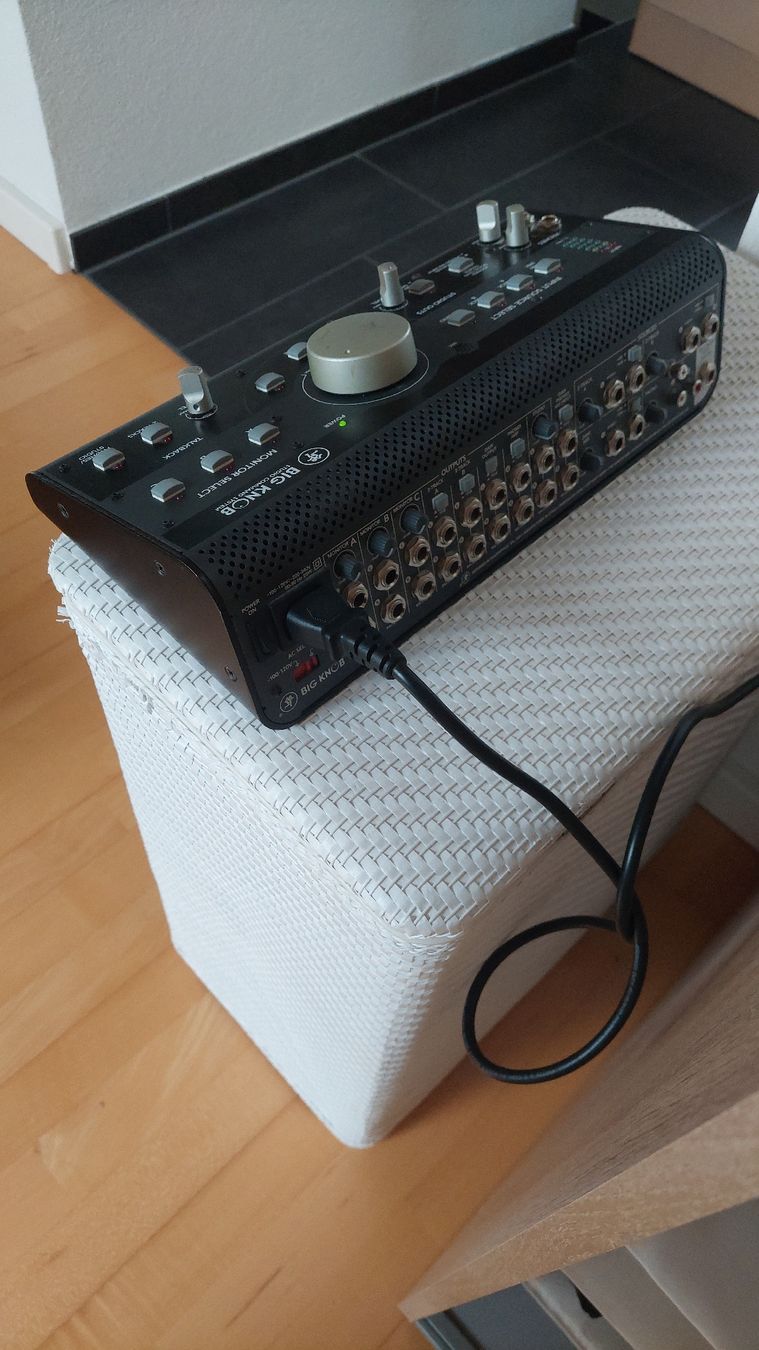 Mackie Console di mixaggio: Mackie Big Knob Studio Command System – Usato da Arisdorf venduto da GoodJoice 1