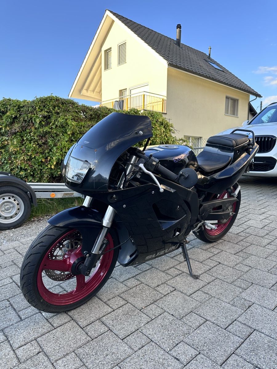 Suzuki Strada: Suzuki RG 125F 2takt – Usato da Appenzell venduto da B-Quick