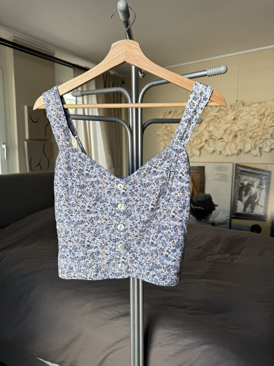 Abercrombie Tops: Abercrombie Button Down Corset Top Size S – Gebraucht aus Küsnacht ZH von pup_culture