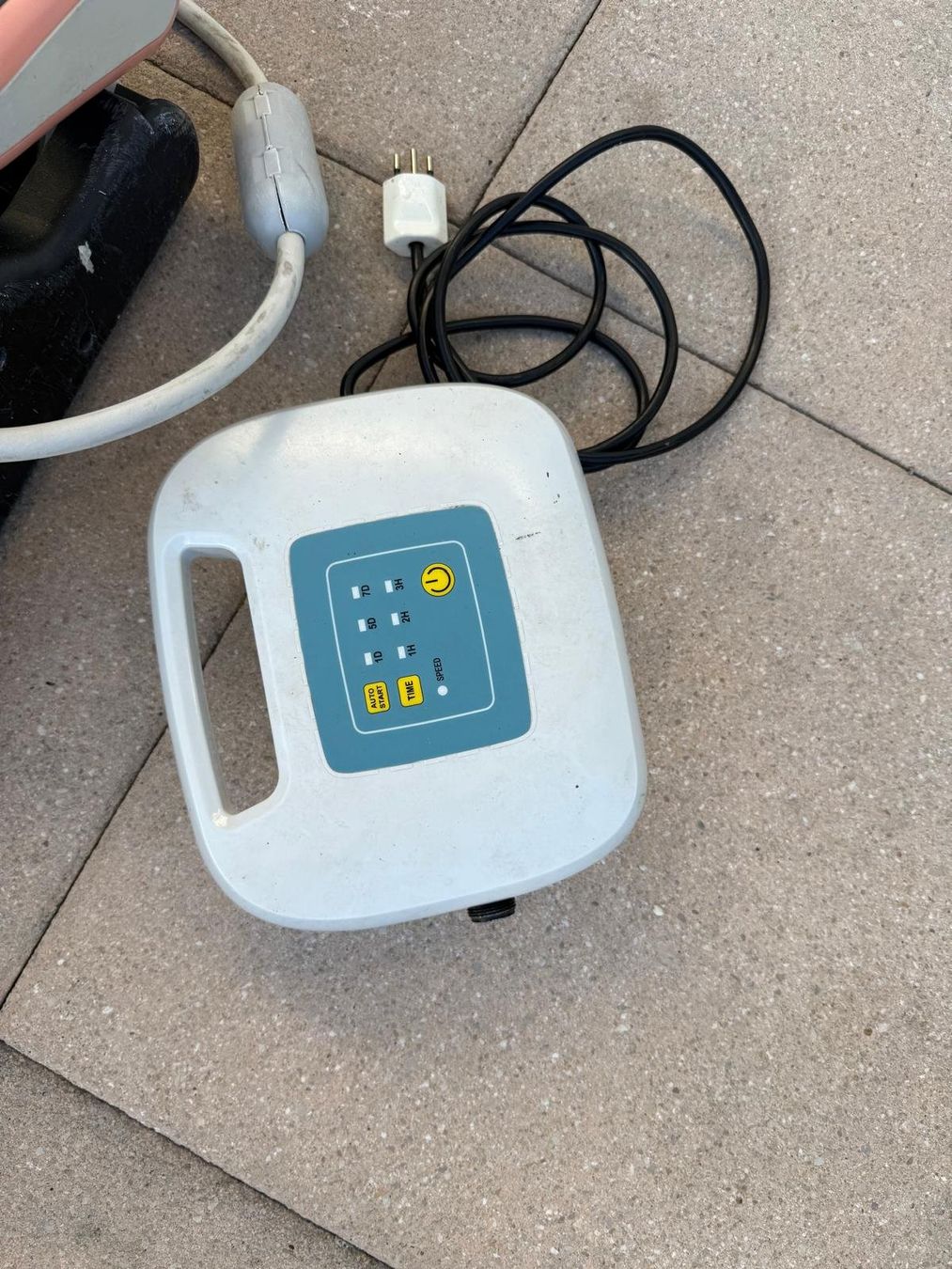 Accessori per Piscine: Robot piscine MAREVA 3 moteurs – Usato da Orpund venduto da lilipo 3