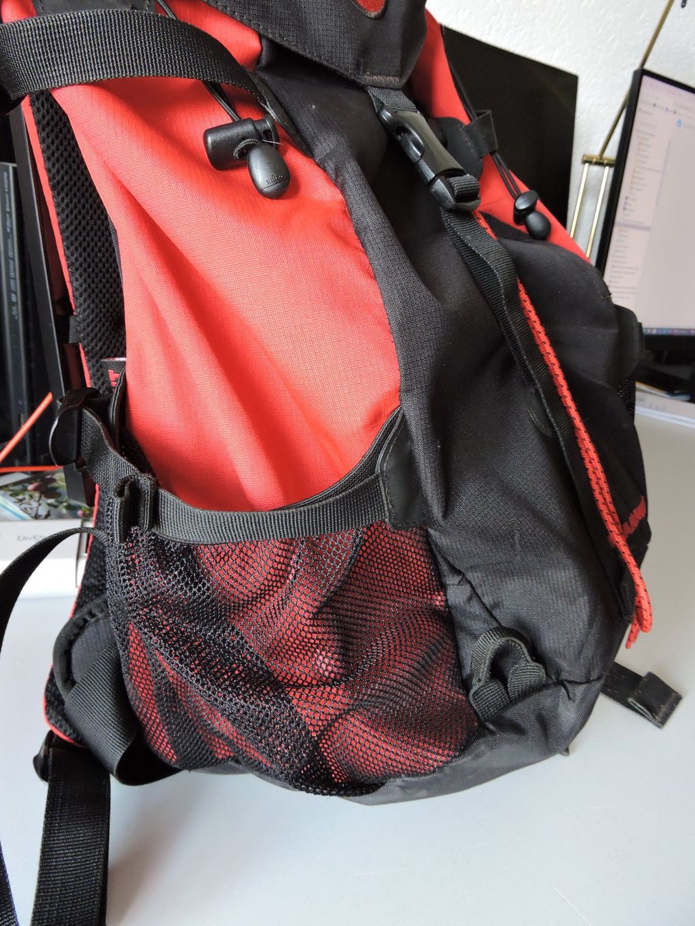 Mammut Sacs à dos: Mammut Wanderrucksack mit Schutzhülle – D'occasion à Hauptwil par Borusse01 2