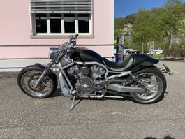 Harley Davidson VRSCA VROD Custom-bike mit nur 16400 km