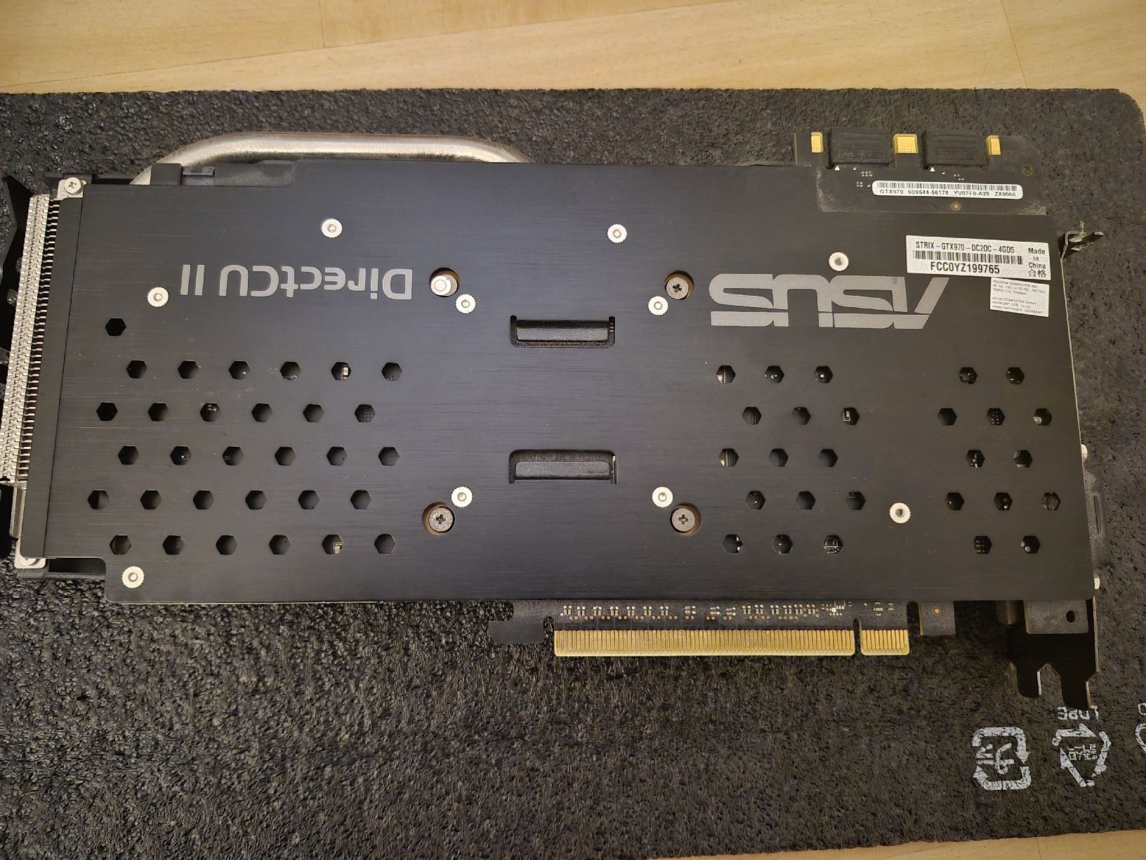 Asus Cartes graphiques: Asus Geforce 970 GTX Direct CU II – D'occasion à Dielsdorf par BARDARRU 5