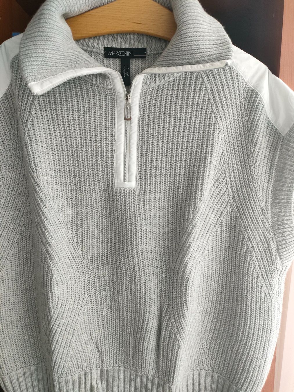 Pullover & Sweatshirts: Pullunder Marc Cain – Gebraucht aus Brugg AG von Mashaba 1