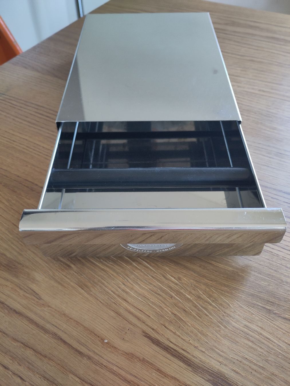 Macchine per caffè & Macchine per espresso: Kaffeesatzbehälter ECM Edelstahl Metall gebraucht – Usato da Schaffhausen venduto da bigbeat77 5