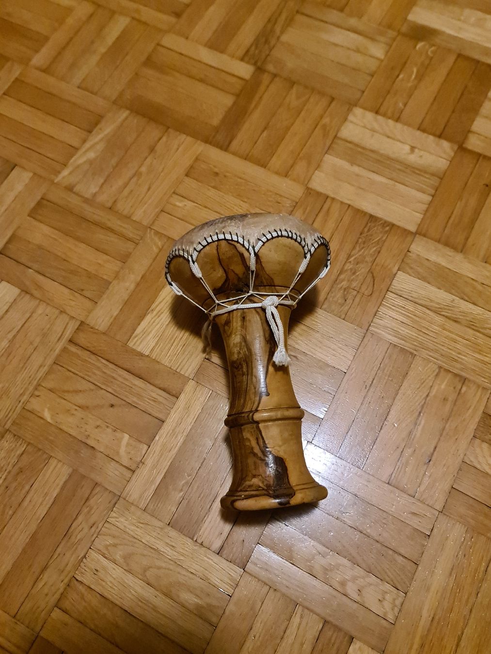 Musikinstrumente: Kleine handgemachte Holztrommel Djembe – Gebraucht aus Thun von erh_fs86 1