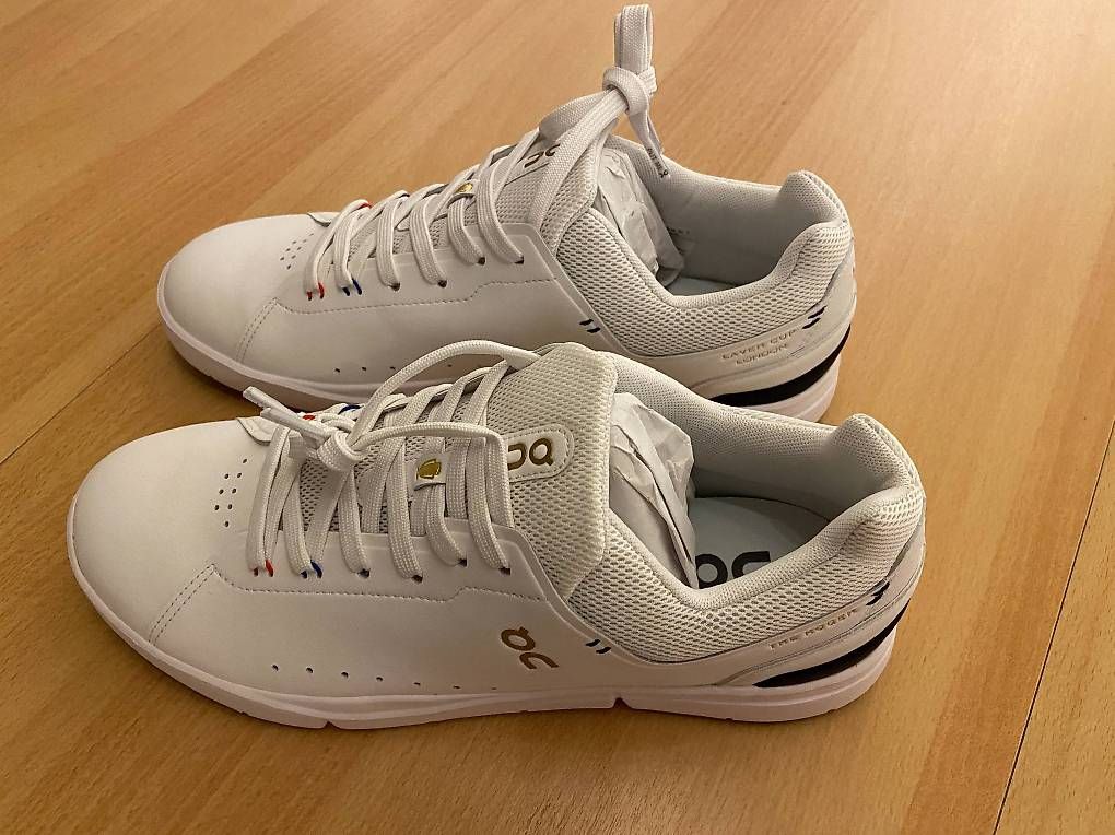 On Scarpe da uomo: Sneaker Limitée On Roger Federer "LAVER CUP LONDON 2022" – Usato da Posieux venduto da Olux 1