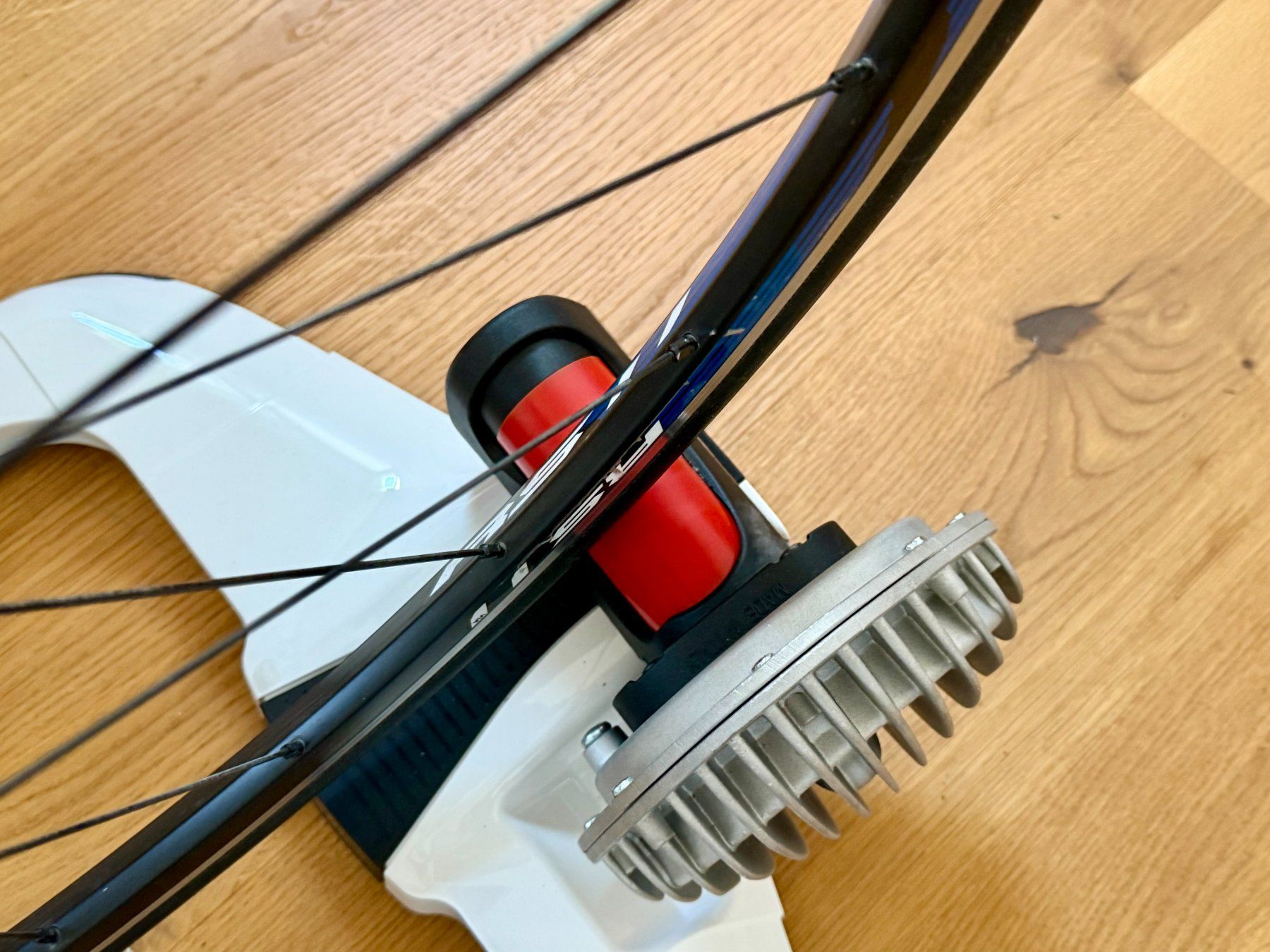 Vélos d'appartement: Rollentrainer Elite Qubo Fluid – D'occasion à Rafz par C-Cat 2