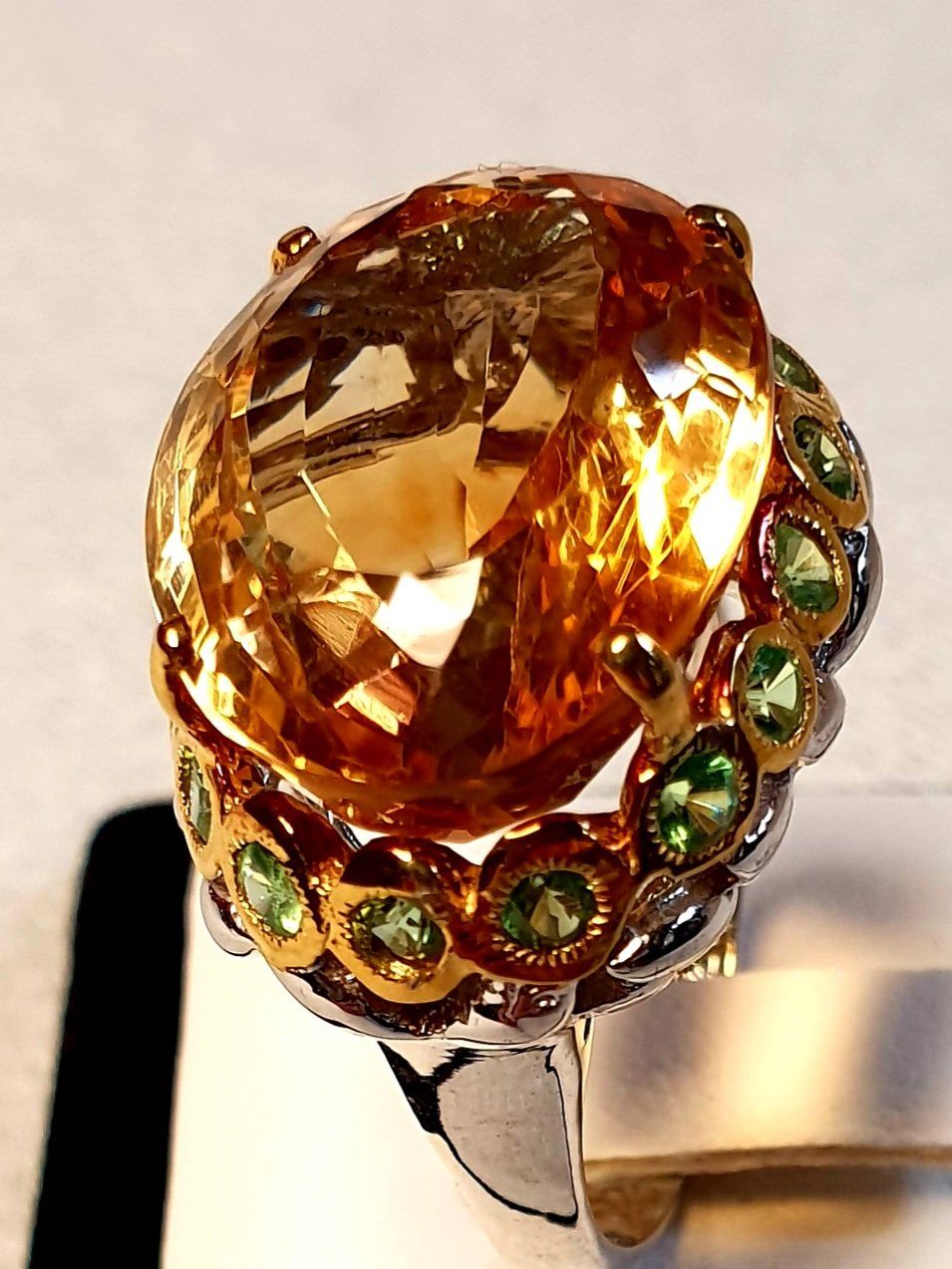Anelli: Ring mit grossem Citrin und Peridots Grösse 58 – Nuovo (secondo la descrizione) da Zürich venduto da benedikt12 4