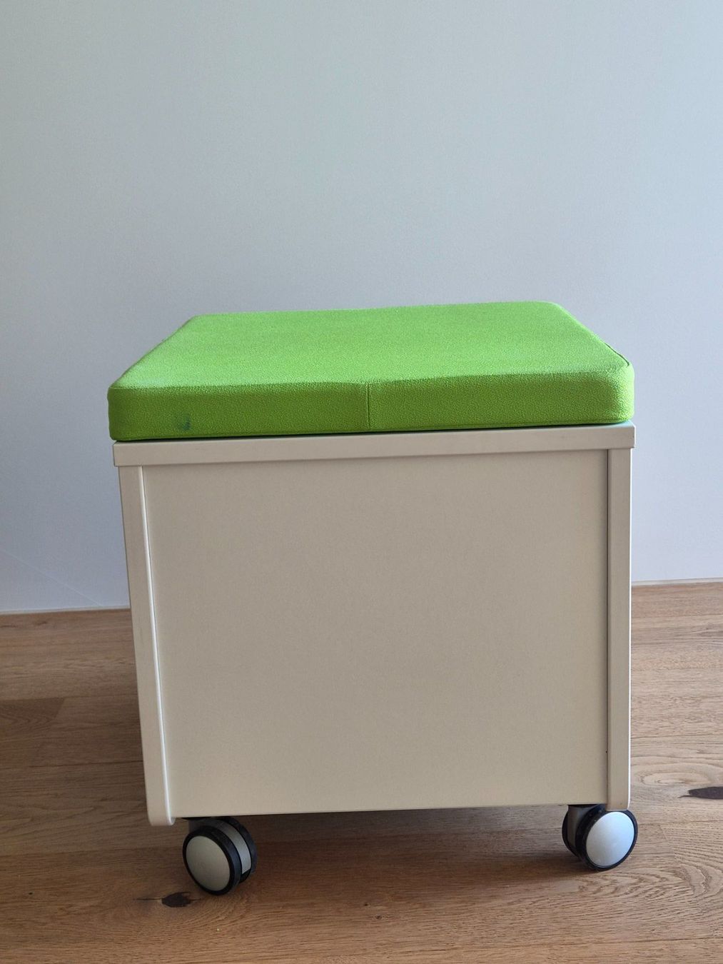 Moll Banconi: Moll Jugend- Rollcontainer mit Sitzkissen – Usato da Spiegel b. Bern venduto da brand06 5