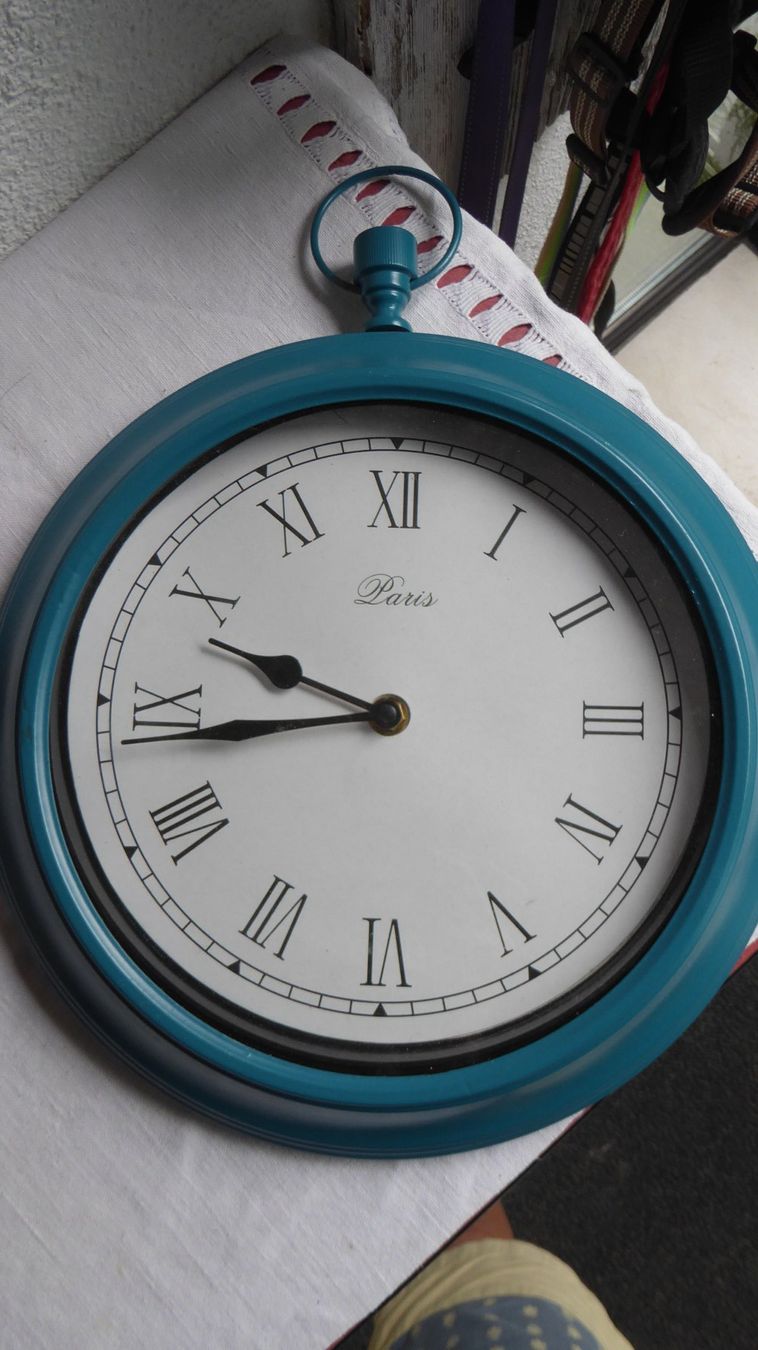 Orologi: Vintage Wand Uhr Durchmesser 30cm – Usato da Sargans venduto da Benziner