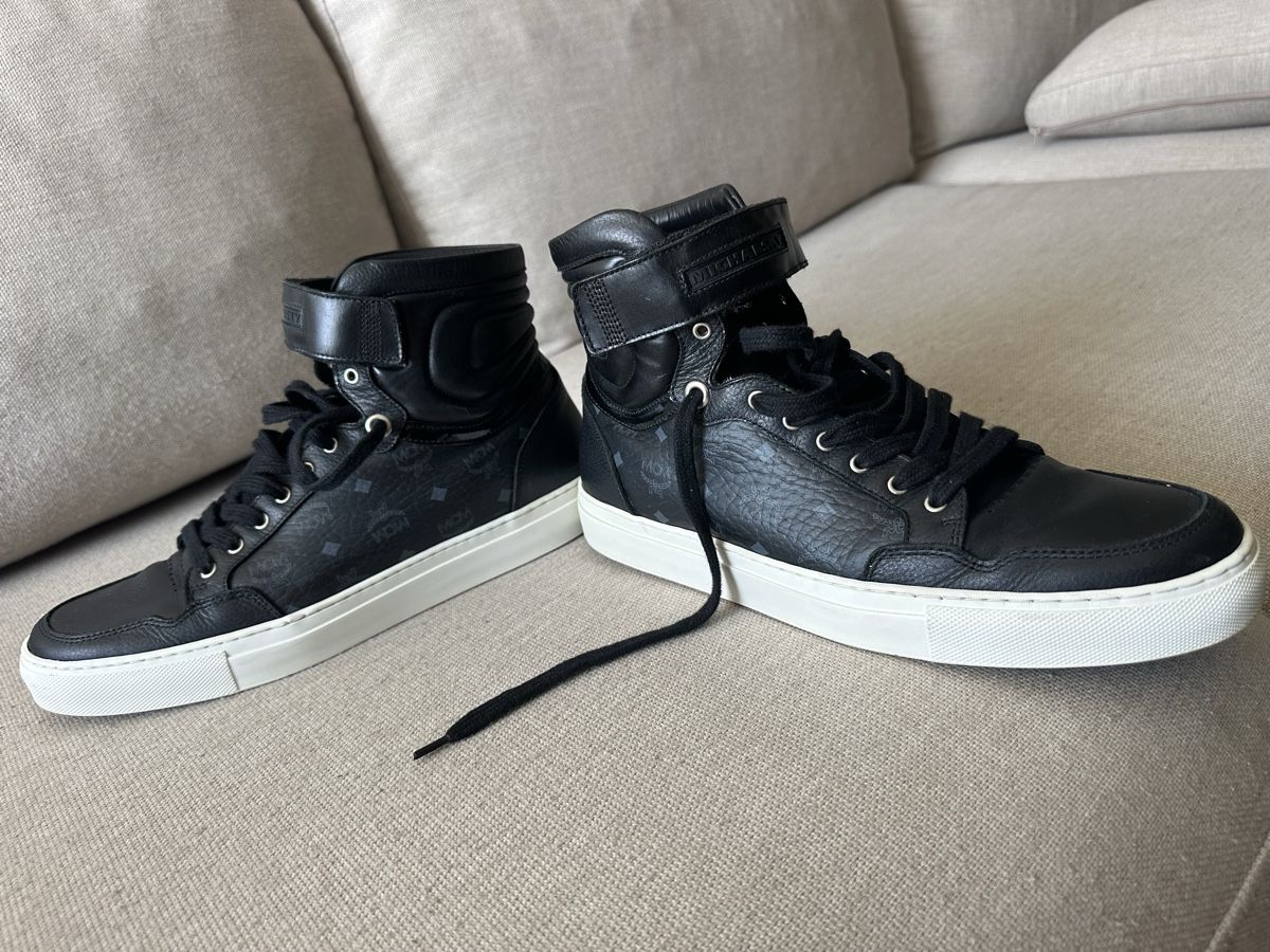 Mcm Herrenschuhe: MCM High-Top Black Leather Sneaker, Size 43, Winter Style – Gebraucht aus Muri b. Bern von nap_br62 1