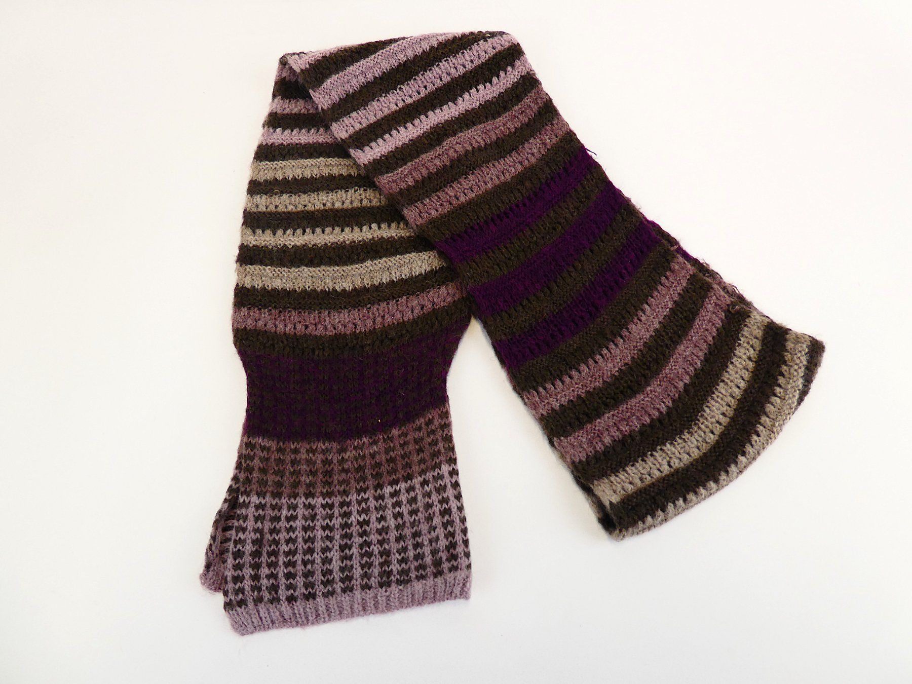 Foulard & Sciarpe: Handgestrickter Schal – Usato da Urtenen-Schönbühl venduto da Restwert_Schoenbuehl 2