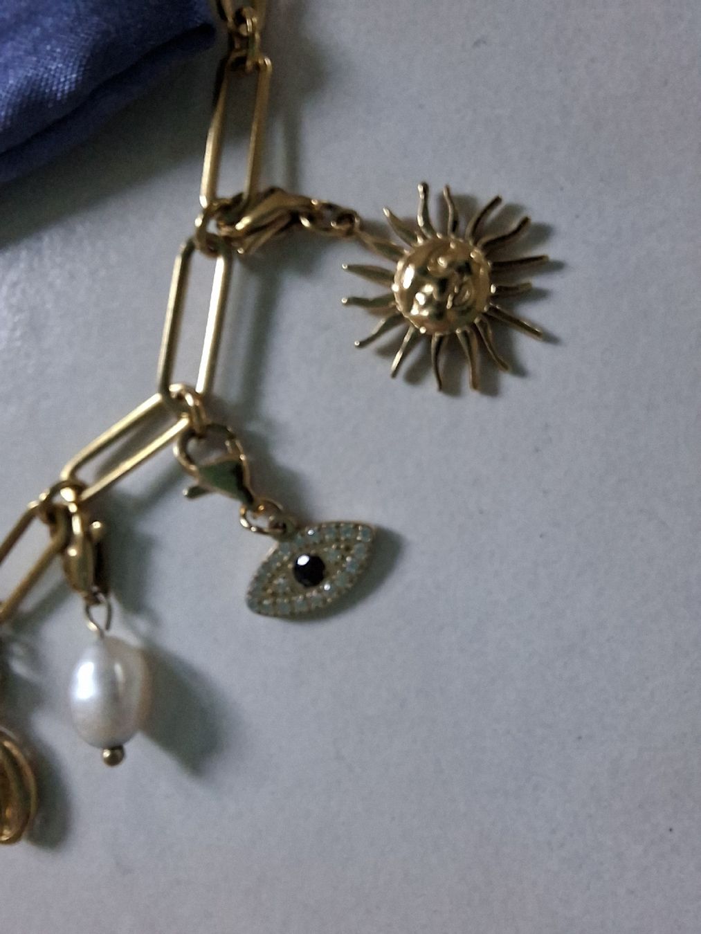 Colliers: Collier charms acier inoxydable – Neuf (Voir description) à Le Landeron par Liline89 2