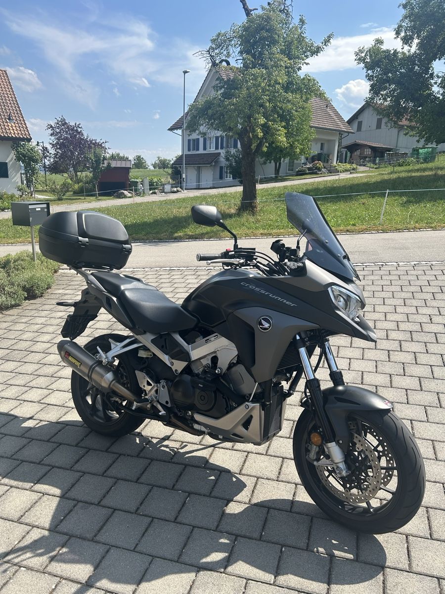 Honda Enduro: Motorrad Honda VFR 800 X Crossrunner – Gebraucht aus Amlikon-Bissegg von Rahelbr5