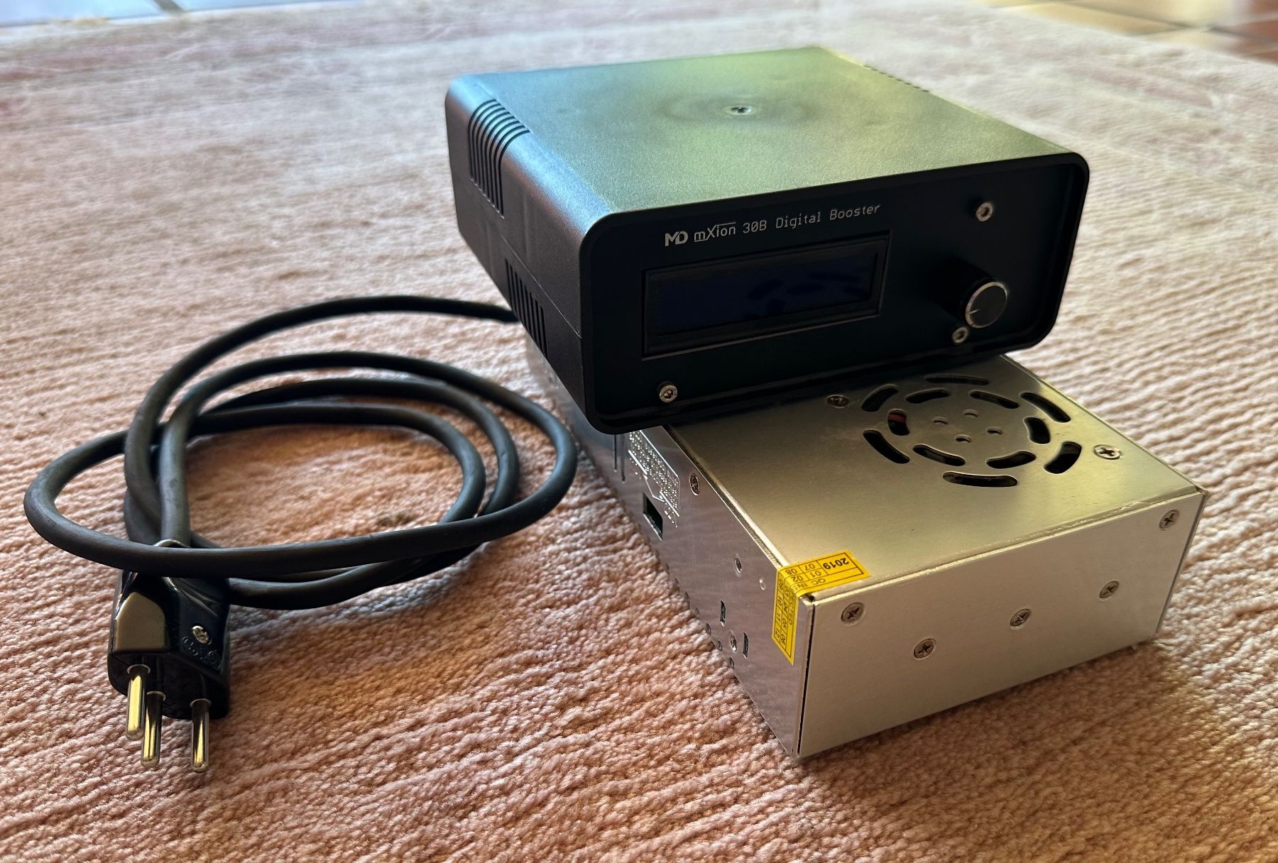 Modellini di ferrovie: Mxion Booster 30B / 25 Ampere Digital Booster – Usato da Gattikon venduto da Webdave