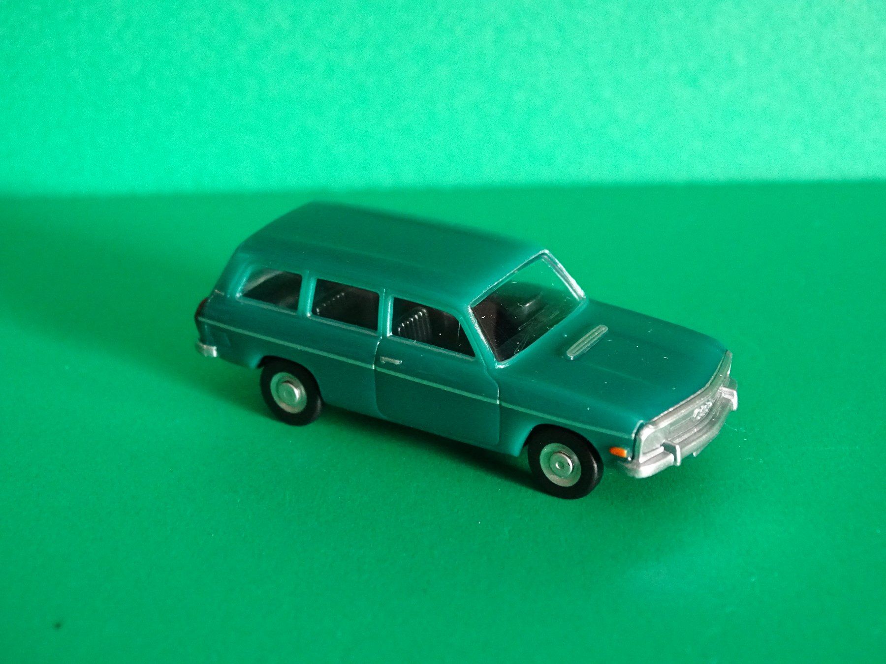 Audi Modellautos: Audi 60 Avant von Magic 1/87 – Gebraucht aus Bretzwil von Meex 1
