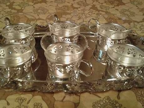 Supporti a parete: Aus Silber, von Hand hergestellte Glashalter und Tablett. – Usato da Rubigen venduto da IreneeR