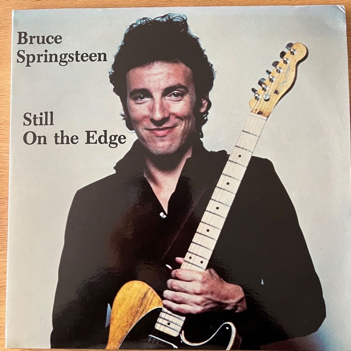 Dischi in vinile: Bruce Springsteen - Still On The Edge / 2 LP & 7" Single TOP – Usato da Gais venduto da soundcave57
