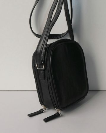 Umhängetasche Tasche Portemonnaie schwarz silbern
