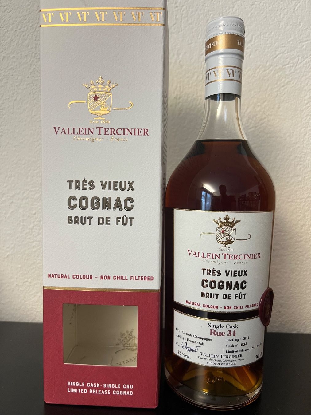 Bevande alcoliche: Cognac Vallein Tercinier Rue 34. LMDW. 80yo Cognac. Cask 034 – Nuovo e nell'imballaggio originale da Zürich venduto da maausi