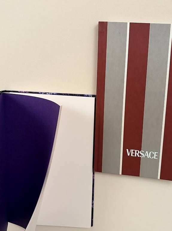 Blocchi: 2 Original Versace Notizbücher note books carnets – Usato da Zürich venduto da quiniento 2