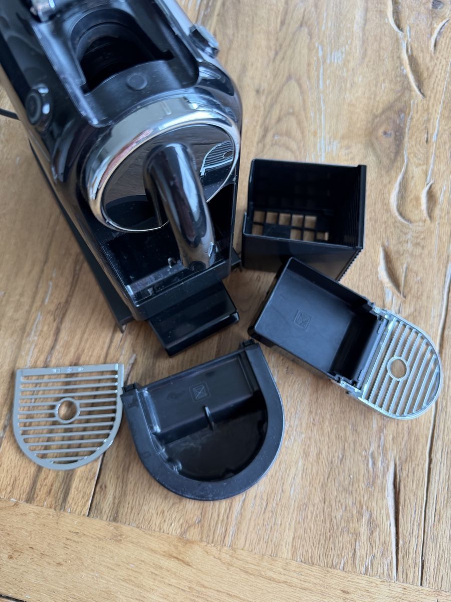 Nespresso Kaffeemaschinen & Espressomaschinen: Nespresso CitiZ – Gebraucht aus Forch von mtor83 3