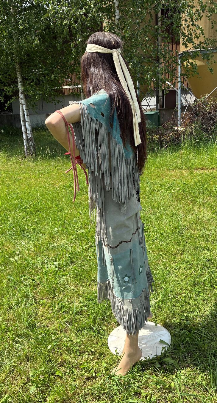 Statuette: Indianer Frau Sioux – Usato da Bäretswil venduto da robsonantik 2