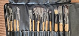 Make Up Brushes - die meisten ungebraucht & originalverpakt