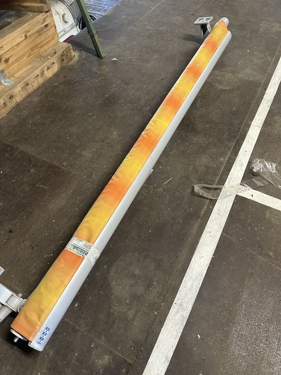 Stobag Tende da sole: Stobag Sonnenstore, Orange Gelb, Top Zustand 215cm – Usato da Hunzenschwil venduto da Rikson 1