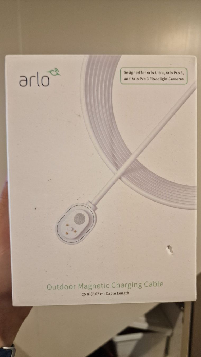 Arlo Caricabatterie: Arlo Outdoor Magnetic Charging Cable - 7.6m – Usato da Bottighofen venduto da Zwanzgerli