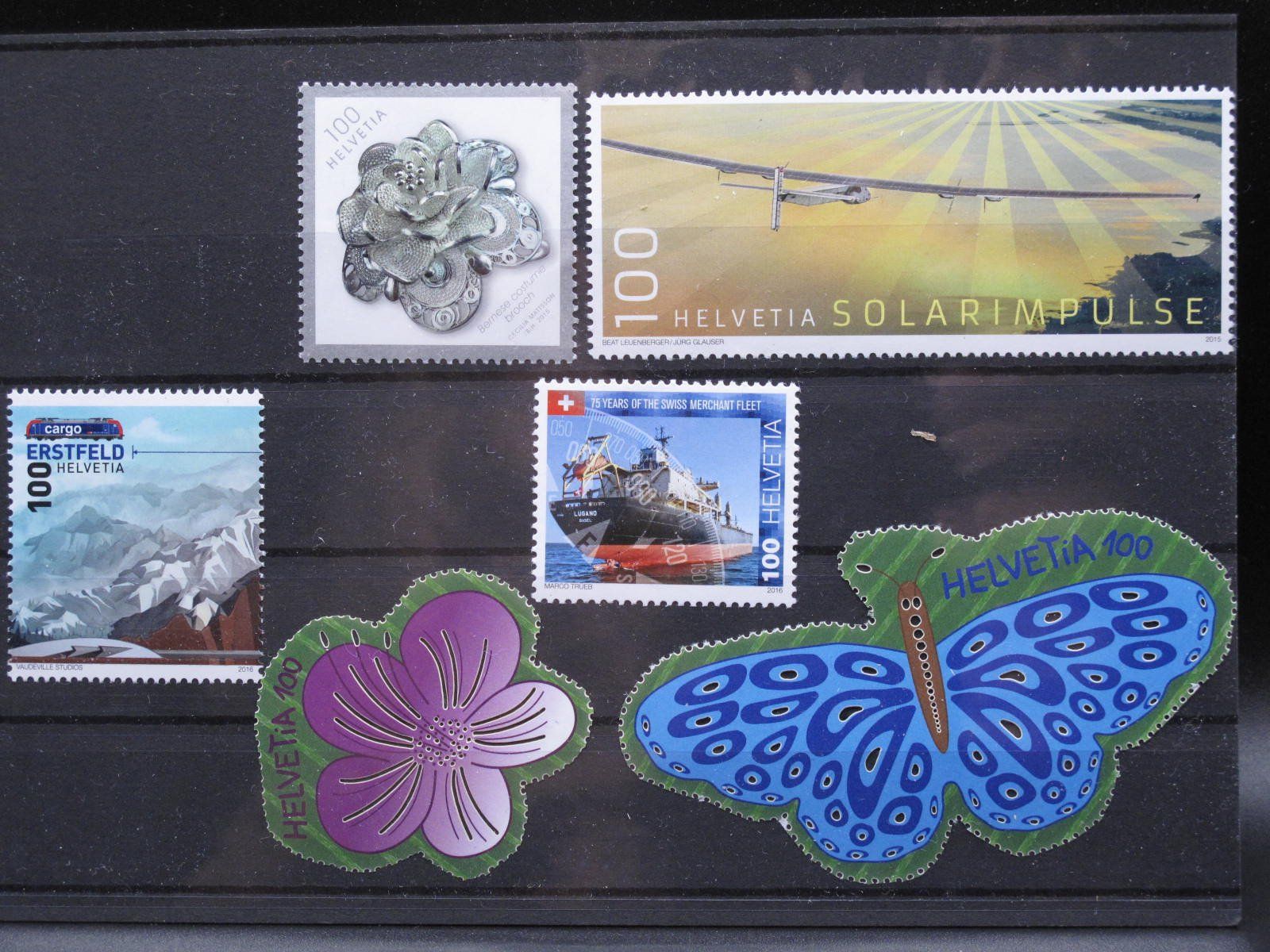 Tutti i francobolli: CH 2015 - 2016 Trachtenbrosche / Schmetterling ** – Usato da Wil SG venduto da fva01