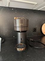 Vertuo Next Premium Rose Gold + BONBONNIÈRE