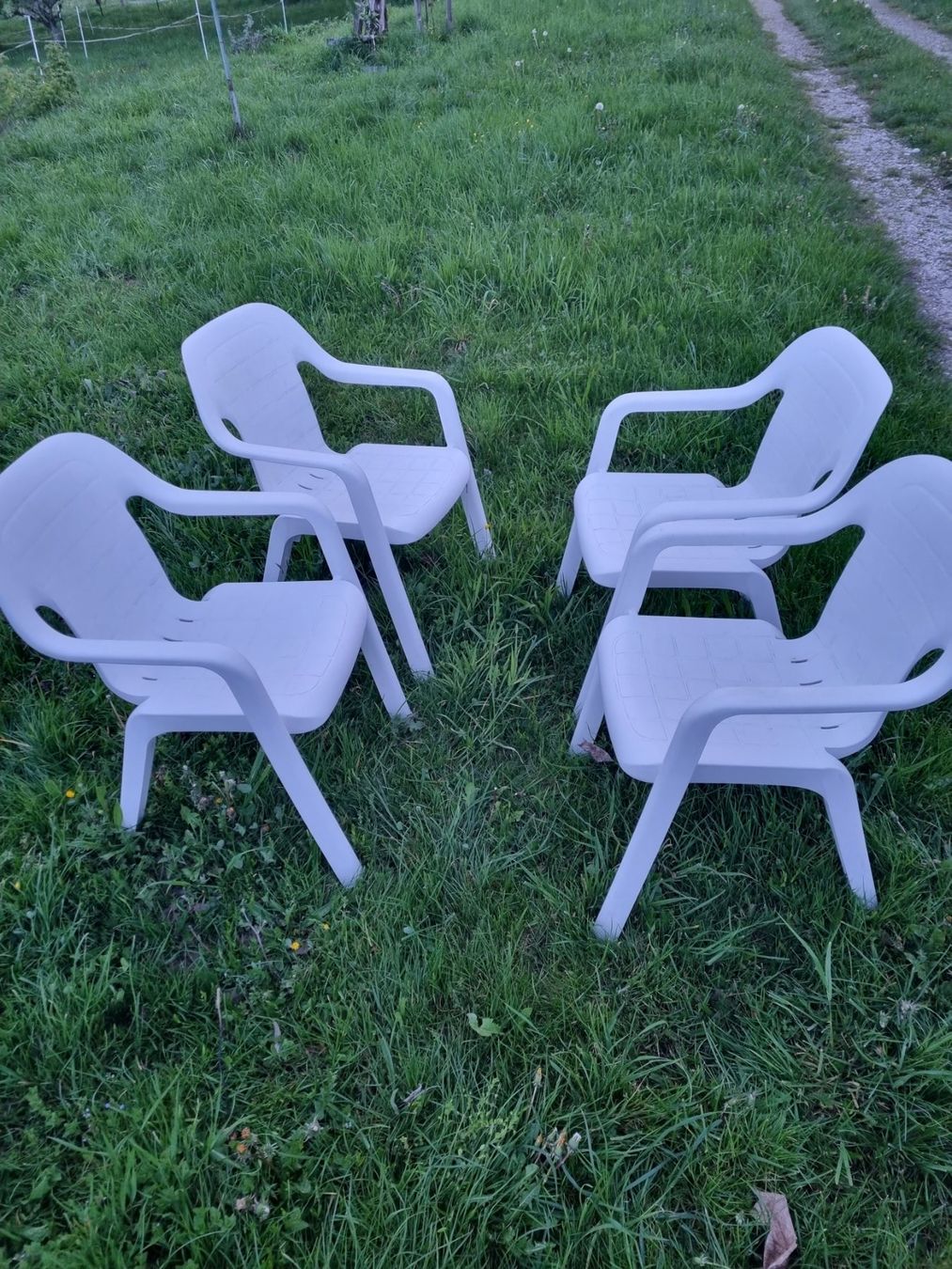 Emu Sedie: Stabile Gartenstühle – Usato da Neuendorf venduto da mlu_wk88 1