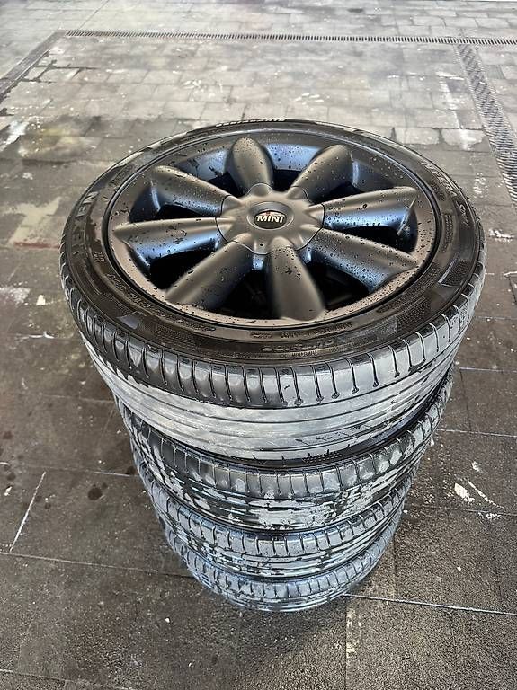 Cooper Cerchioni: Mini Cooper 18 Zoll Orginalfelgen – Usato da Disentis/Mustér venduto da pesca68