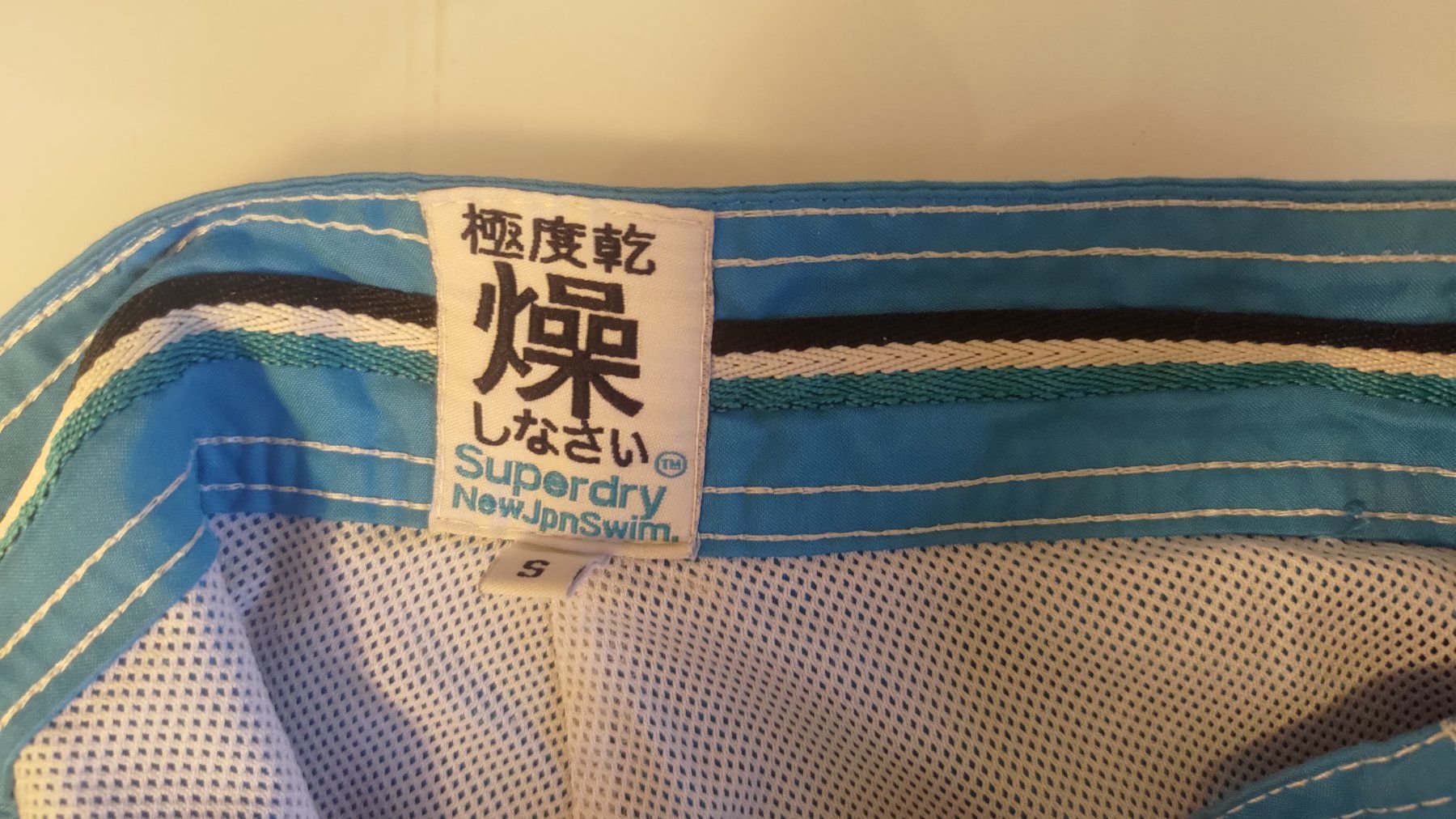 Superdry Costumi da bagno: Schöne Super Dry Badehose Blau Gr. S ab 1.- – Usato da Dörflingen venduto da anubis-grahl 2