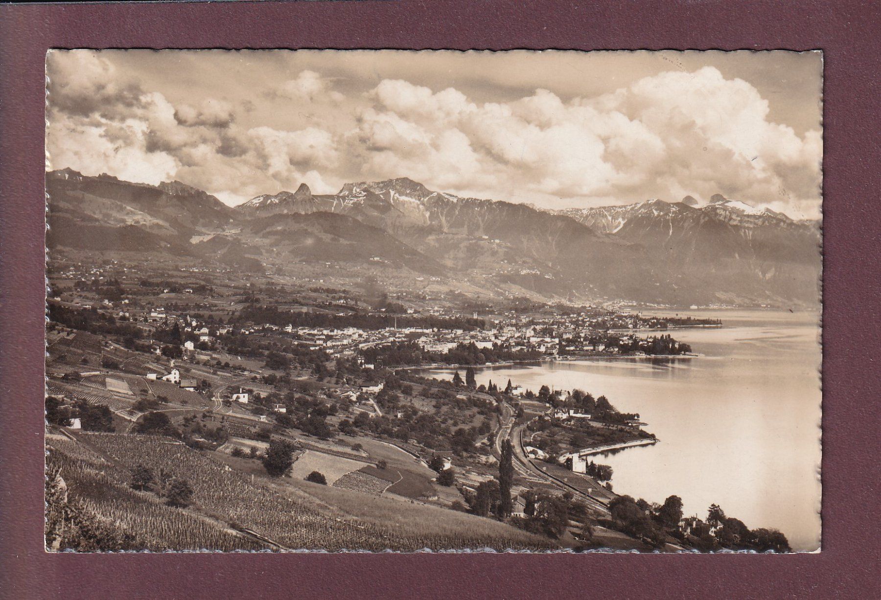 Cartoline postali: VEVEY - Vue générale - 1945 – Usato da Pully venduto da nicecards
