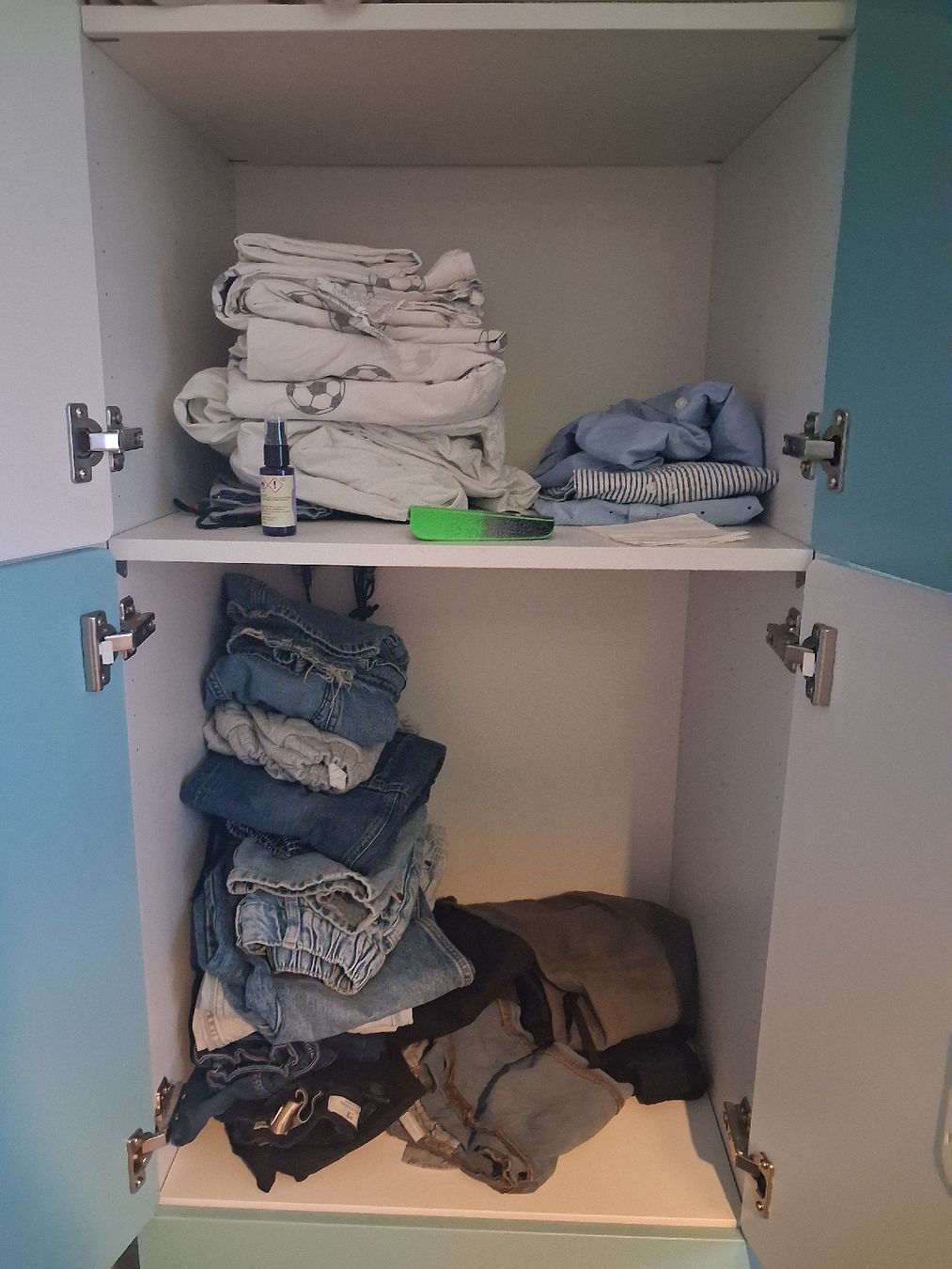 Ikea Armadi: Kleiderschrank Kinderzimmer blau weiss – Usato da Thalwil venduto da myandine 2