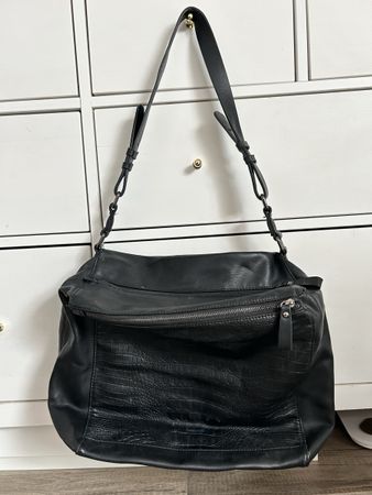 Schwarze  / Umhängetasche