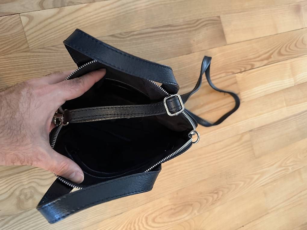 Sacs femmes: Tasche schwarz – D'occasion à Basel par siwu1987 1