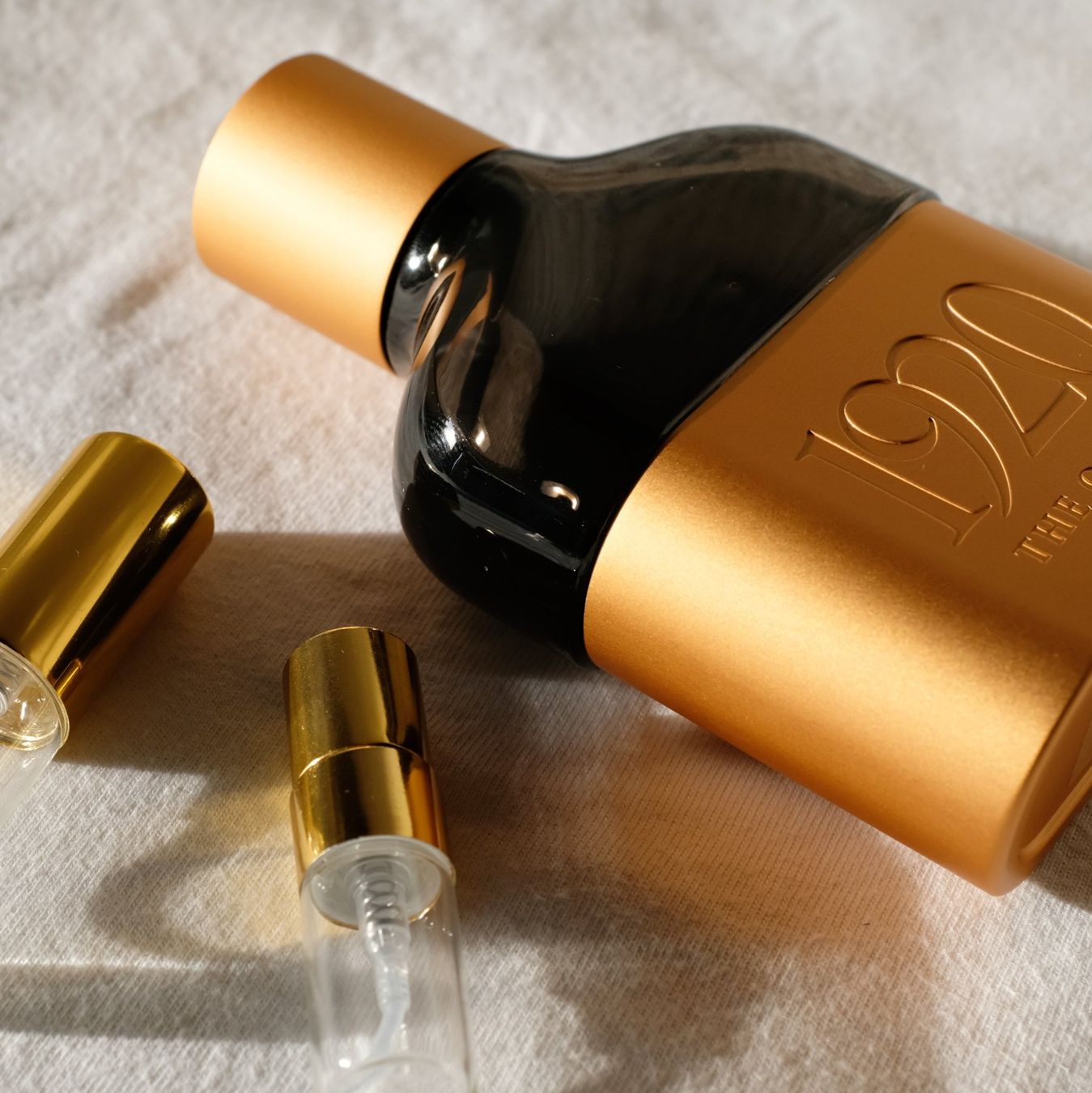 Profumi & Eau de Toilette: 2ml à 10ml - Tous - 1920 The Origin (Decant) – Usato da Onex venduto da Fragsplit 1