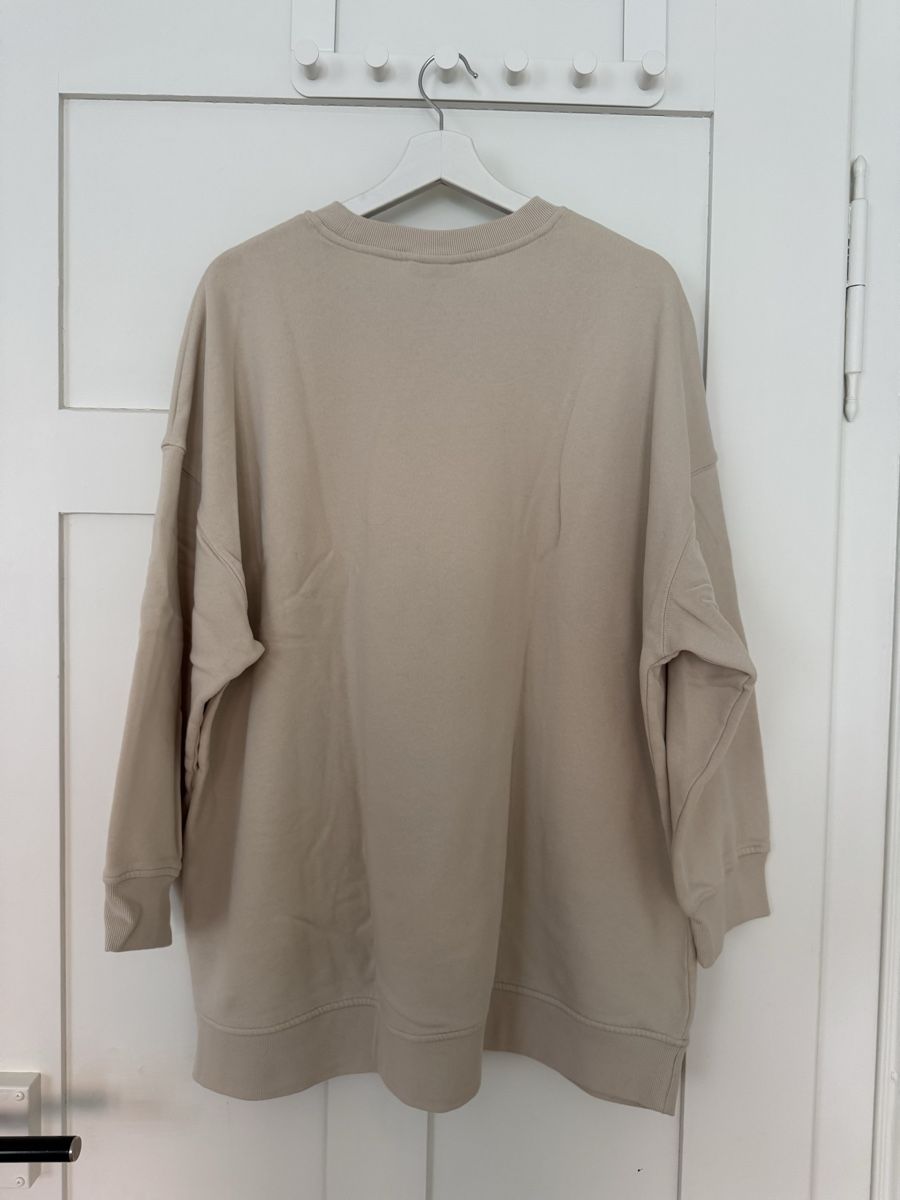 Pullover & Sweatshirts: Damen Obersize Pullover beige – Gebraucht aus St. Gallen von BiancaL11 1