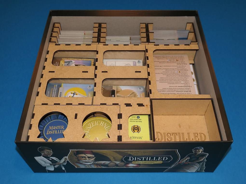 Giochi: Brettspiel Insert - Distilled – Nuovo e nell'imballaggio originale da Brunnen venduto da ronnyvorbrodt
