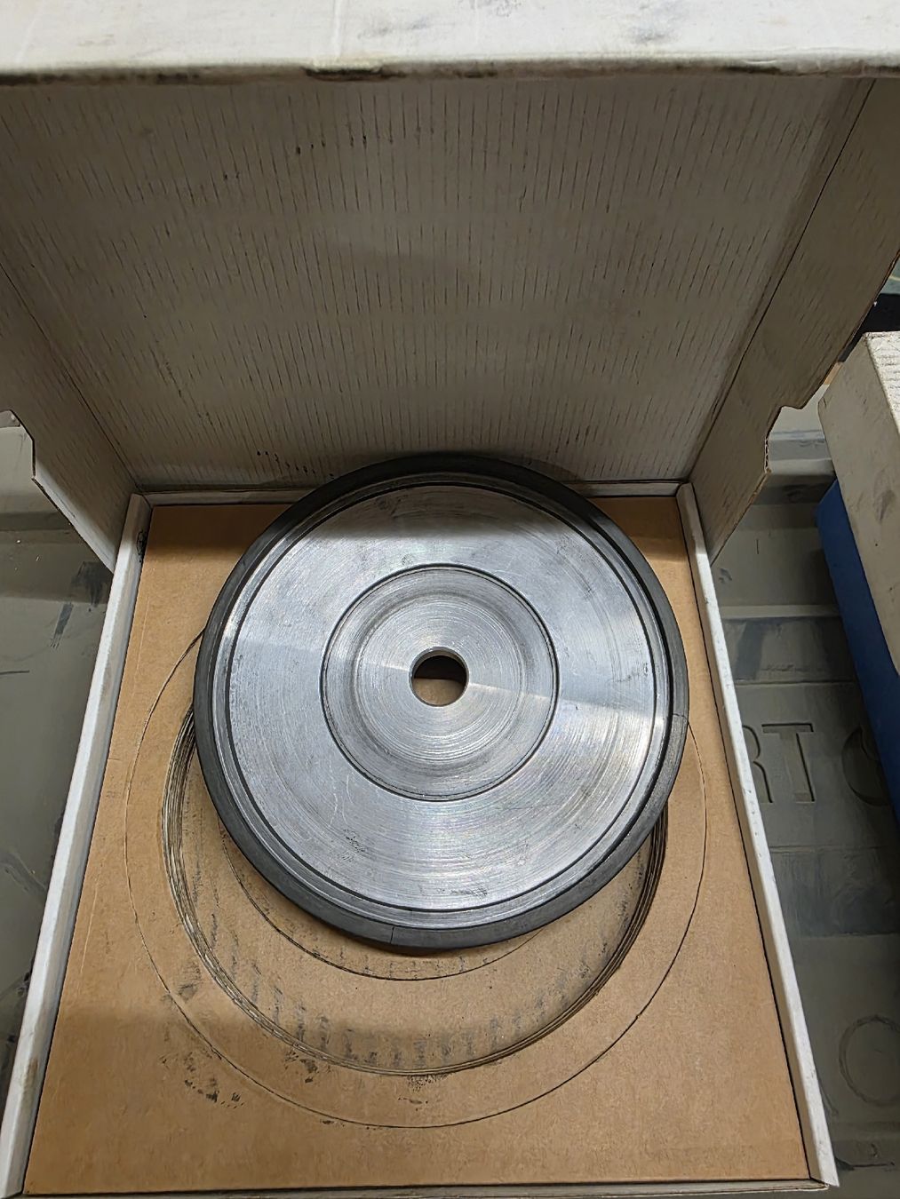 Tutti gli attrezzi: Meule diamant pour machine Agathon – Usato da Le fuet venduto da Alan1414 1